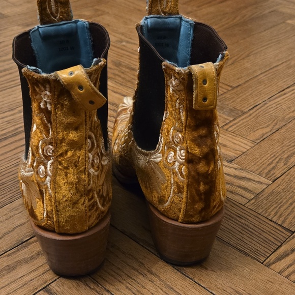 Lenni the Label x Pskaufman ~ Gold Embroidered Chelsea Boot - Picture 10 of 11